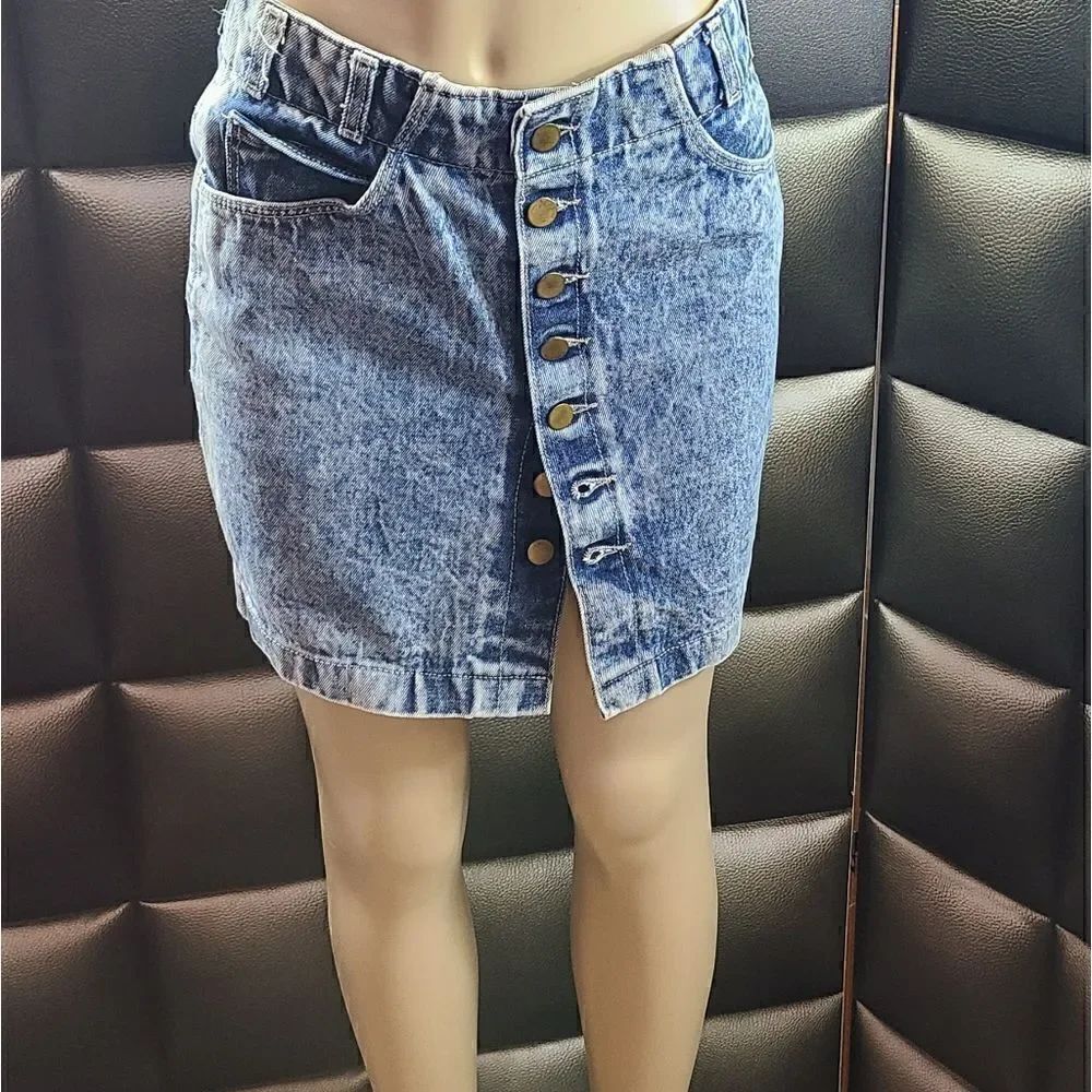 Candiesโskirtโโ